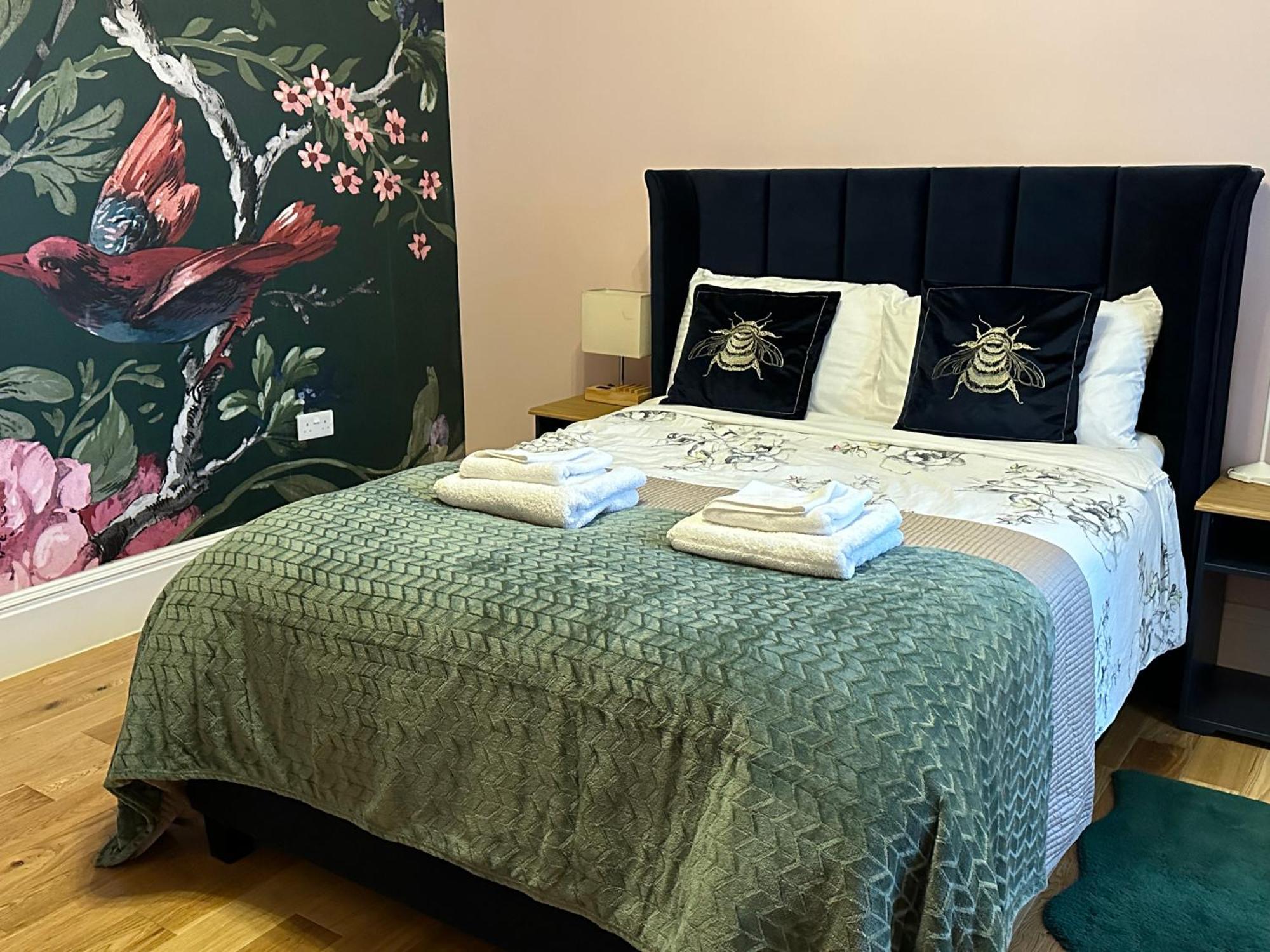 ホテル Rosie Cosy House Cricklewood ロンドン エクステリア 写真