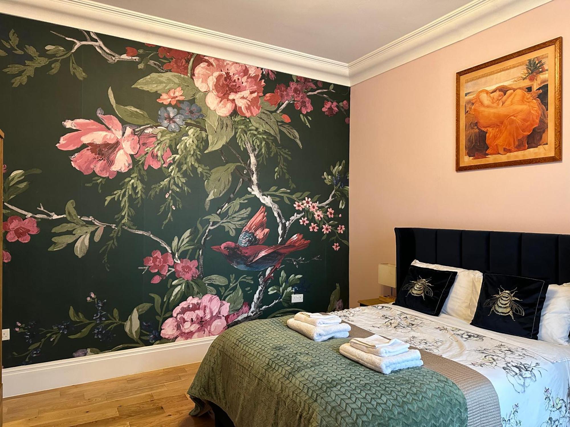 ホテル Rosie Cosy House Cricklewood ロンドン エクステリア 写真